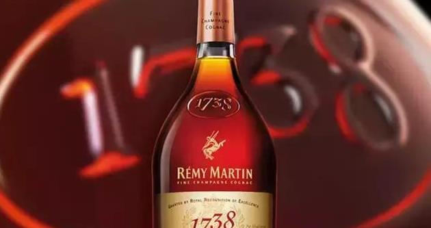 干邑白兰地是什么酒(洋酒的干邑和白兰地有什么分别)