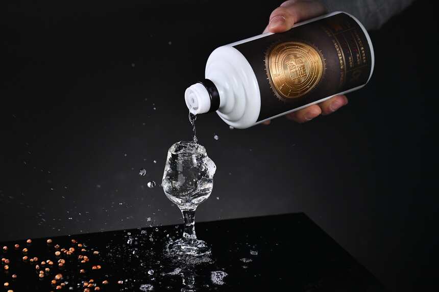 为什么酱香型白酒的度数一般都是53%vol?