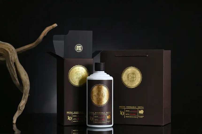 酱香型白酒该如何品鉴(酱香型白酒的品鉴)