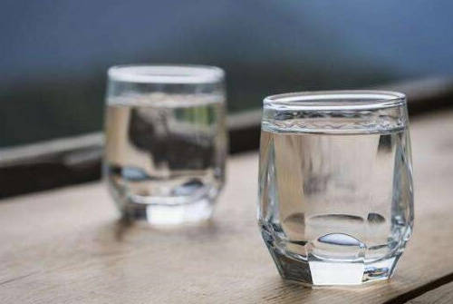 茅台酒瓶盖值钱吗-哪里卖茅台酒瓶盖